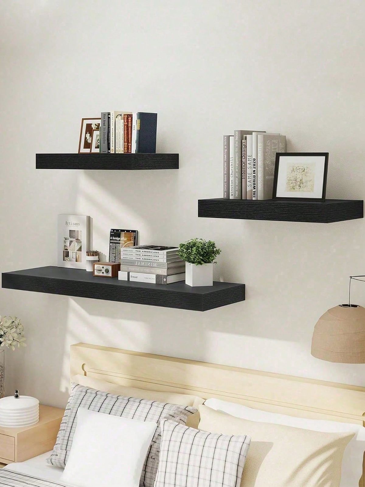 أرفف ثلاثية